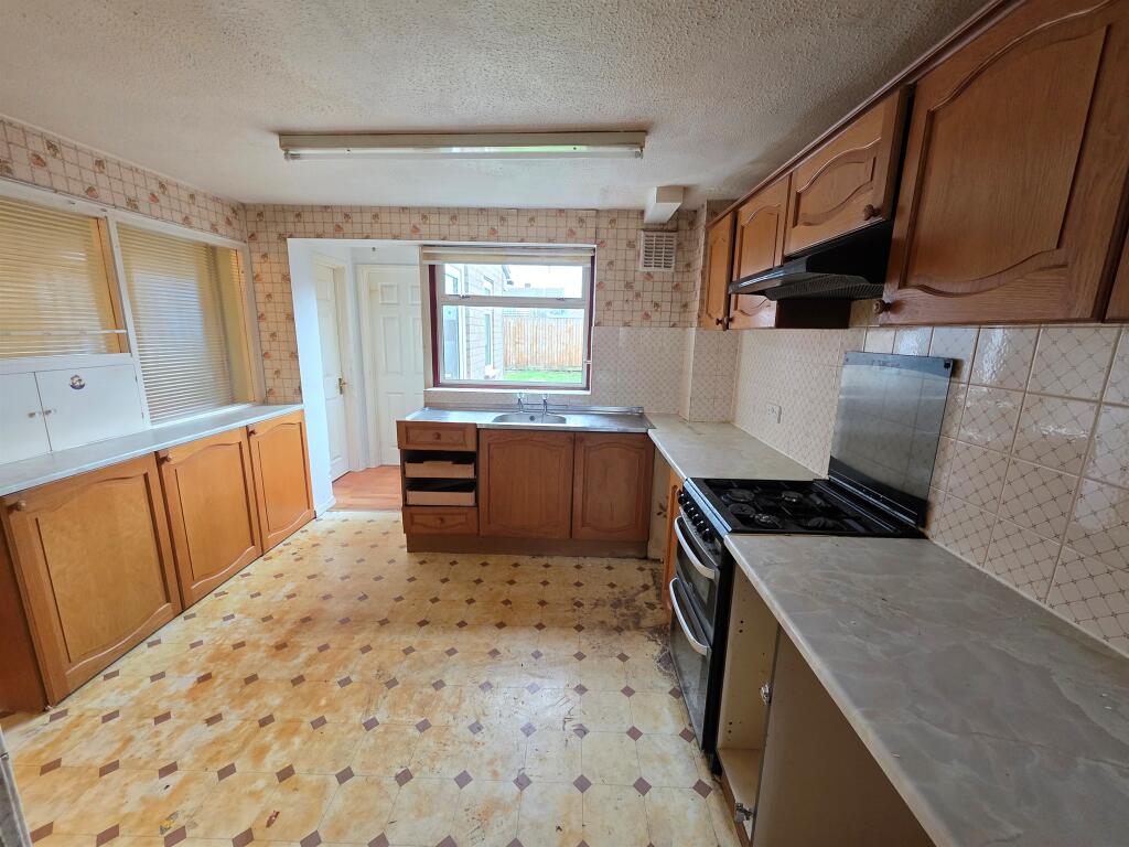 House in Aylesbury, Quarrendon - View 5