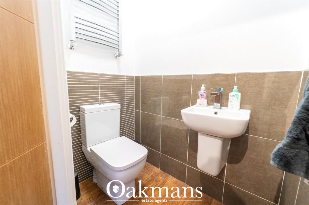 6 bedroom house for rent