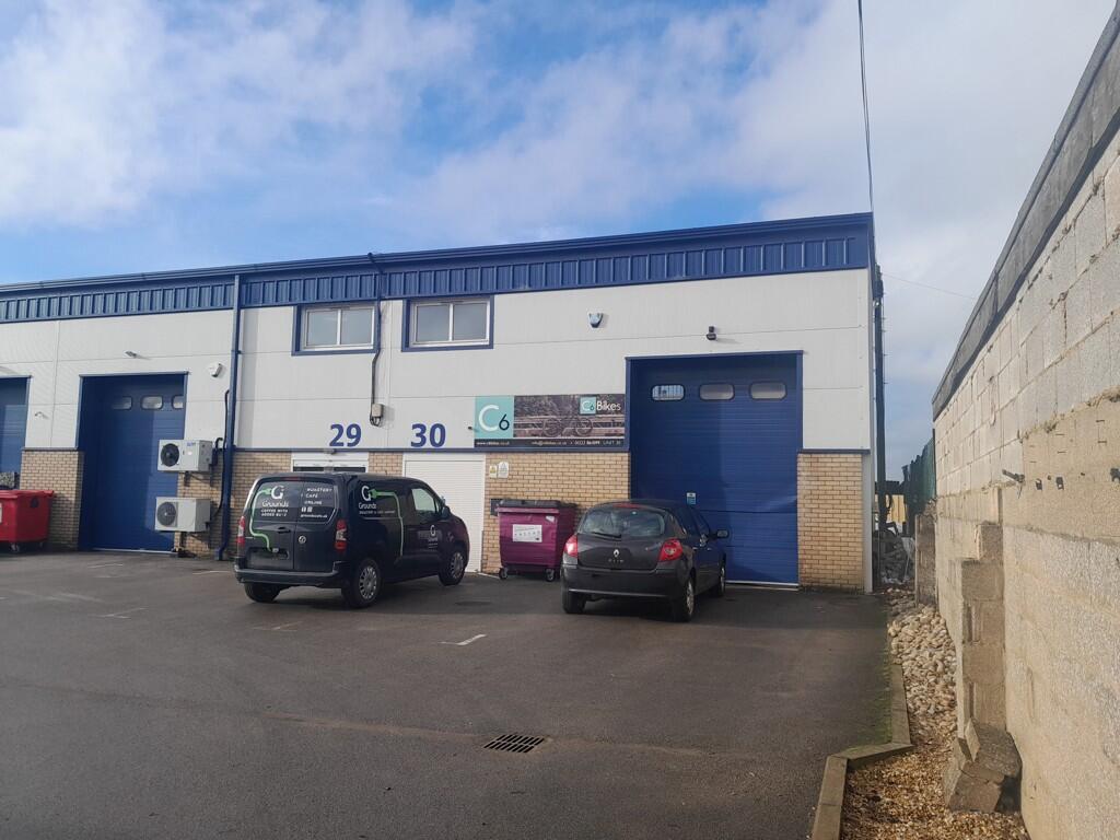 Main image of property: Unit 30 Glenmore Business Park, Ely Road, Waterbeach, Cambridge, Cambridgeshire, CB25 9FX