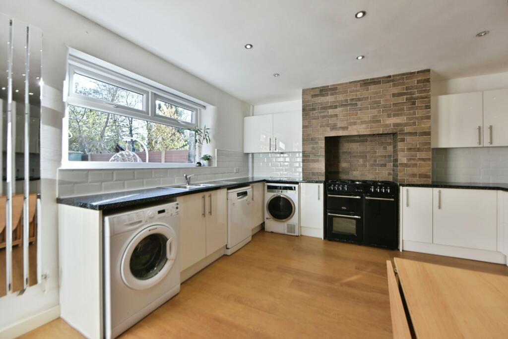 Burleigh Road, Stretford, Manchester, Greater Manchester, M32 photo 2
