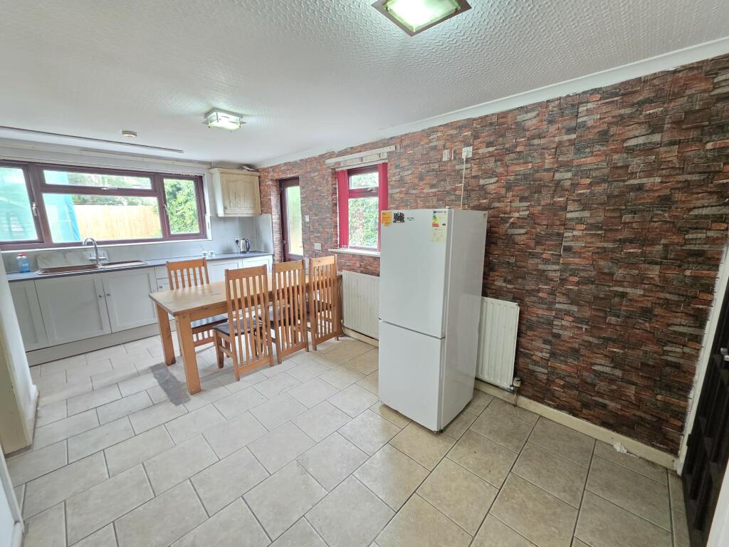House in Birmingham, West Midlands - View 5