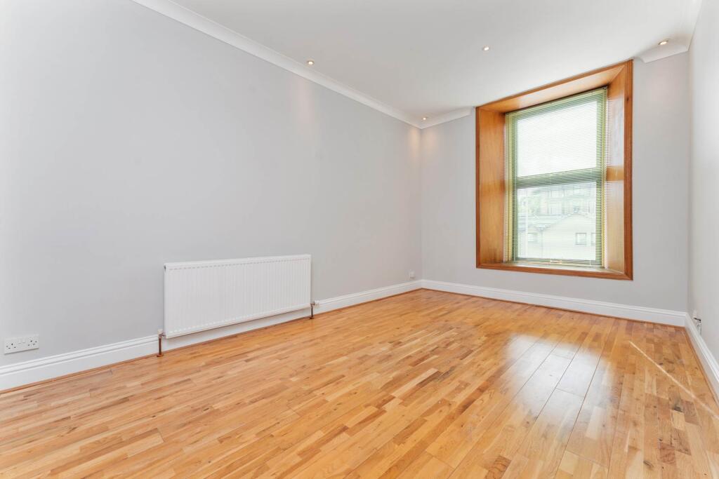 Apartment in Paisley - View 4