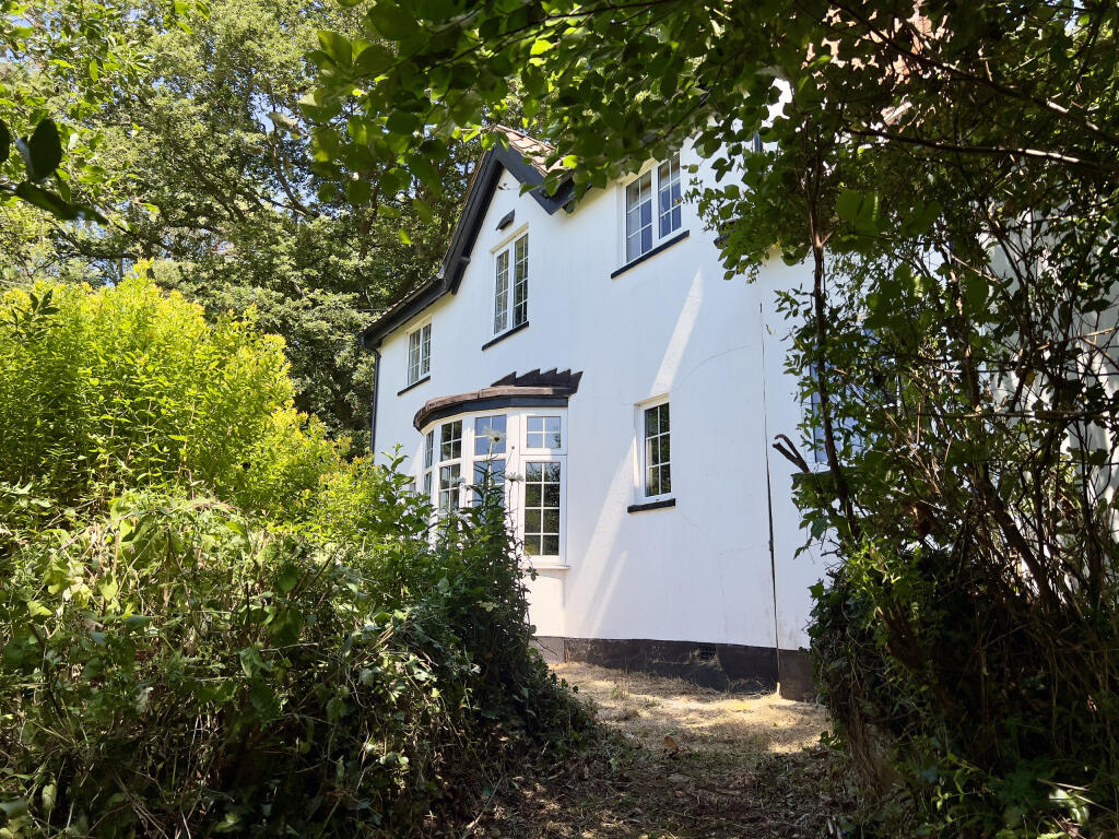 House in Taunton - View 4