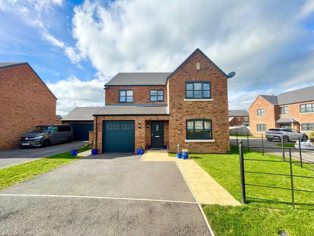 Main image of property: Salt Crescent, Baschurch, Shrewsbury