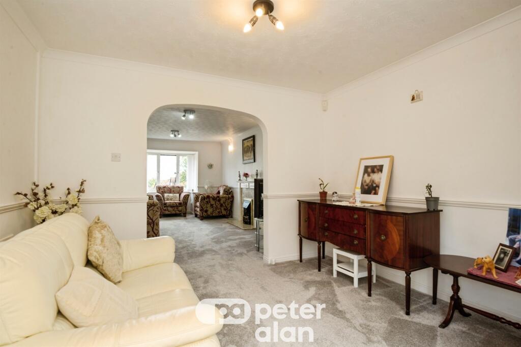 House in Newport, Henllys - View 3