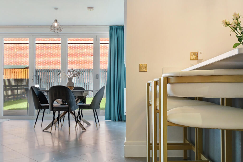 Mayfair Mount, Crossgates, LS15 photo 3