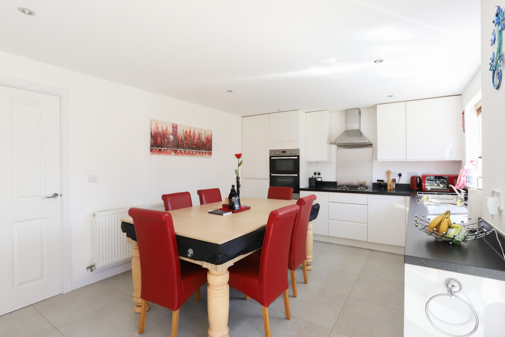 House in Preston, Cottam, Woodplumpton - More