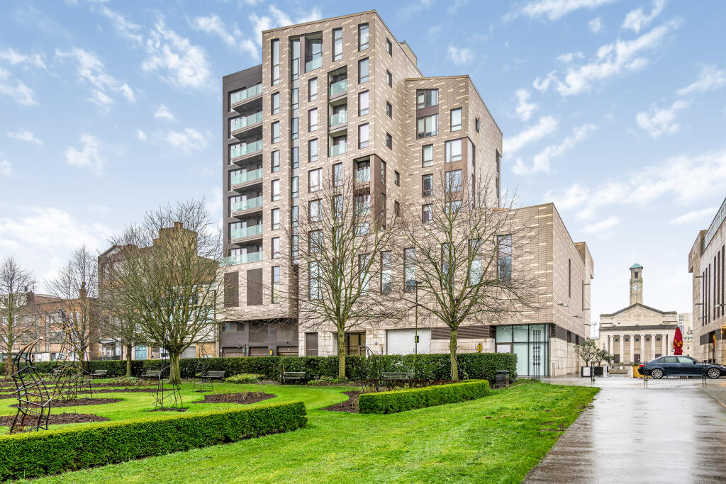 Main image of property: Guildhall Apartments, Park Walk, Southampton, SO14