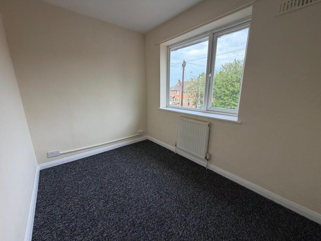 Moordown Avenue, SOLIHULL photo 5