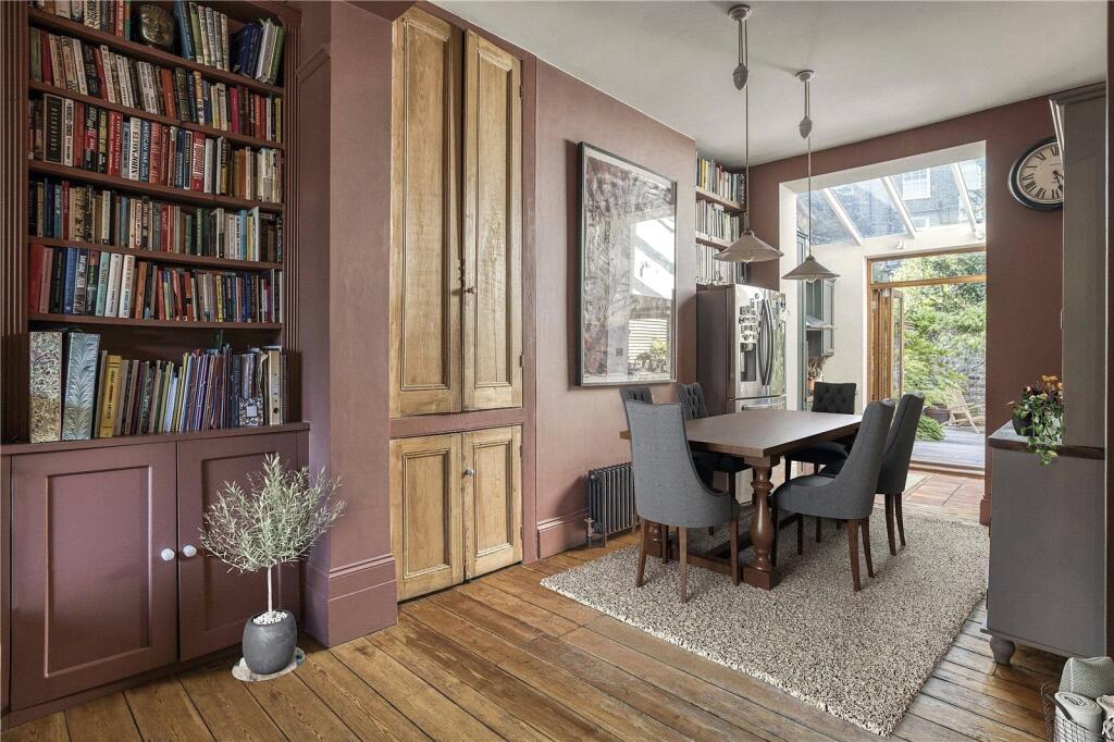 House in London - View 5