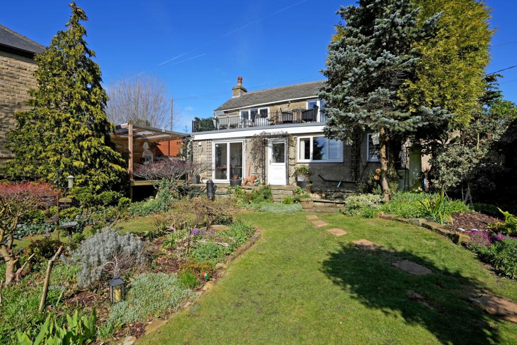 Main image of property: High Lane, Ridgeway, S12 3XF