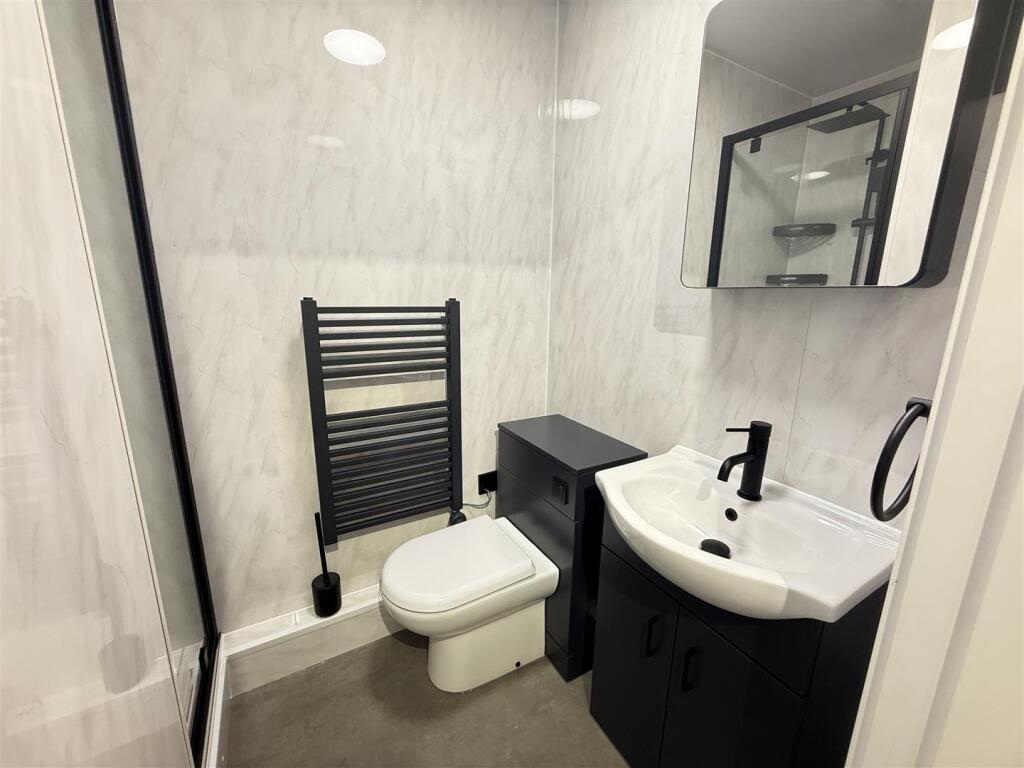 Apartment in Bangor, Gwynedd - View 4