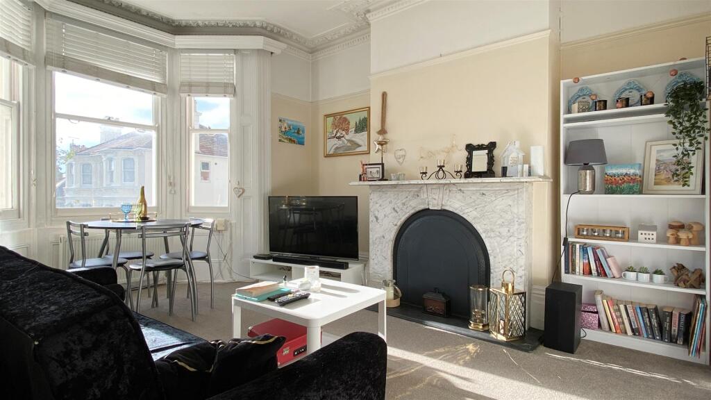 Main image of property: Eastern Road - Newly Decorated/Carpeted