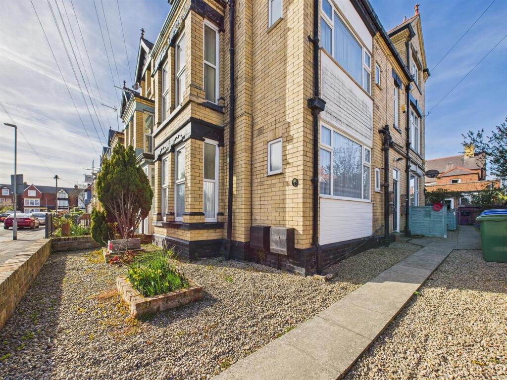 Swanland Avenue, Bridlington photo 2