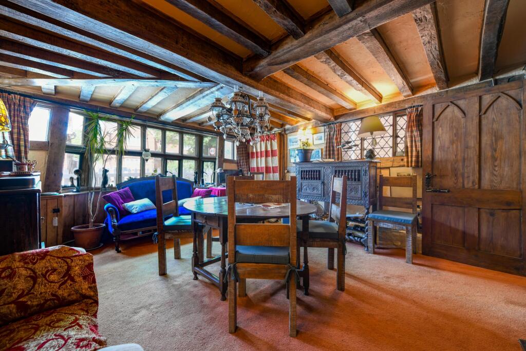 House in Tonbridge - More