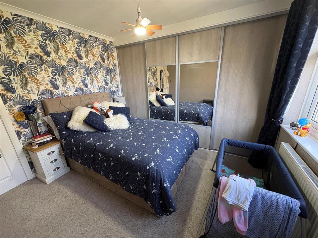 Additional image 17 of Fleet Lane, Queensbury, Bradford