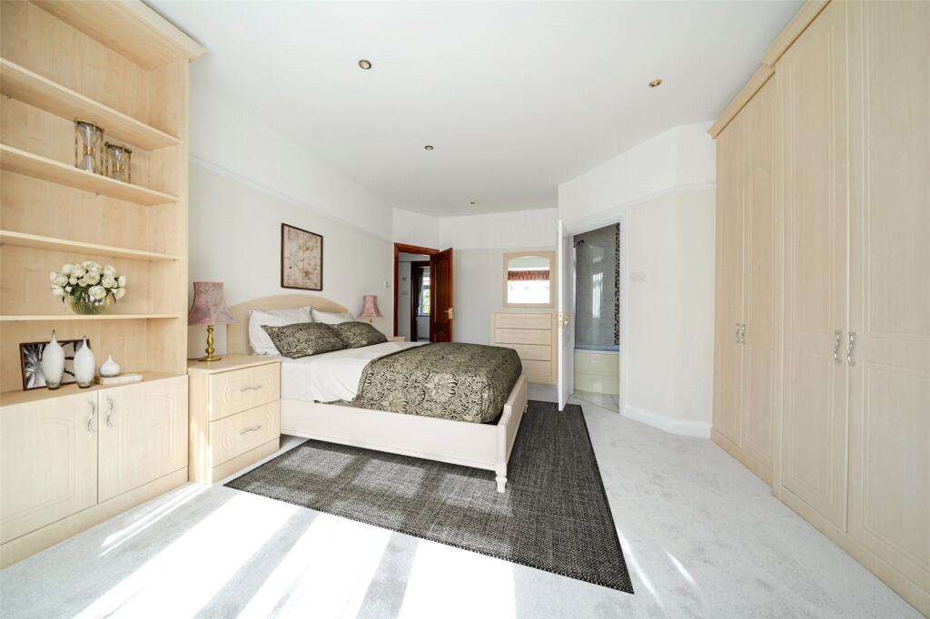Kings Avenue, Bromley photo 5
