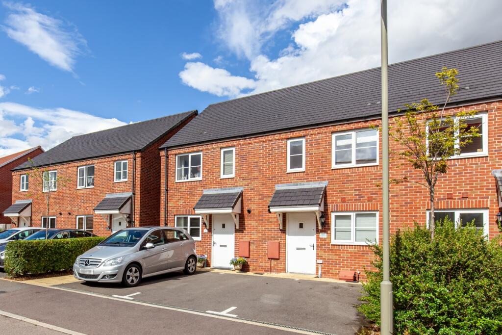 Main image of property: Linnet Road, Bodicote