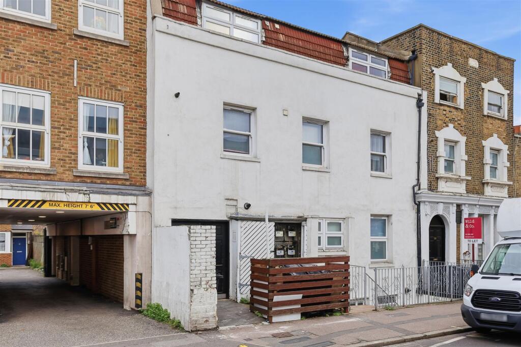 Main image of property: Brooksby's Walk, London