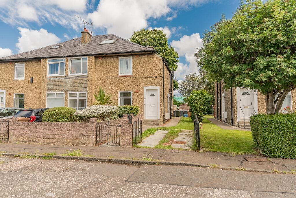 Main image of property: Colinton Mains Place, Colinton Mains, Edinburgh, EH13