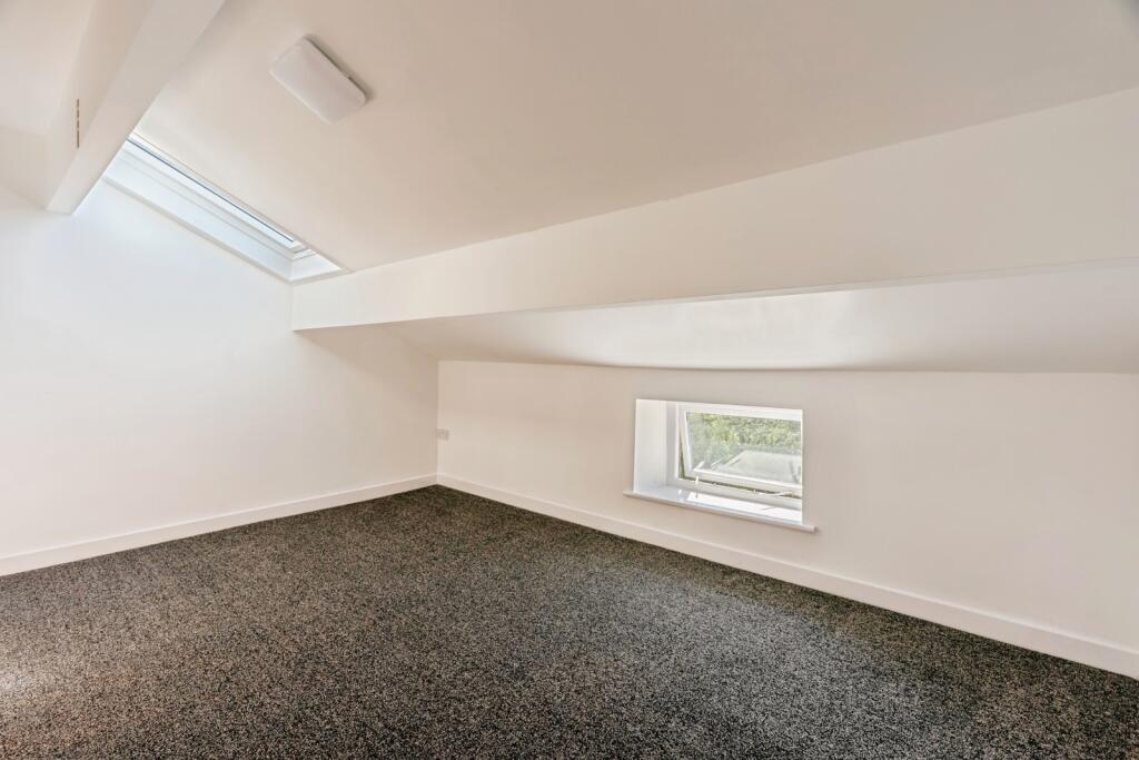 Westgate, Burnley, Lancashire, BB11 - View 6