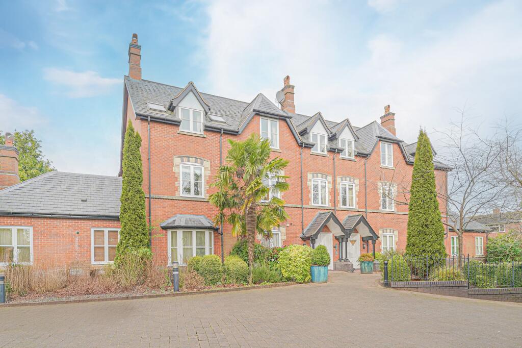 Avenue Road, Dorridge, B93