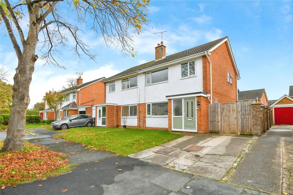 Main image of property: Innisfree Close, Great Sutton, Ellesmere Port