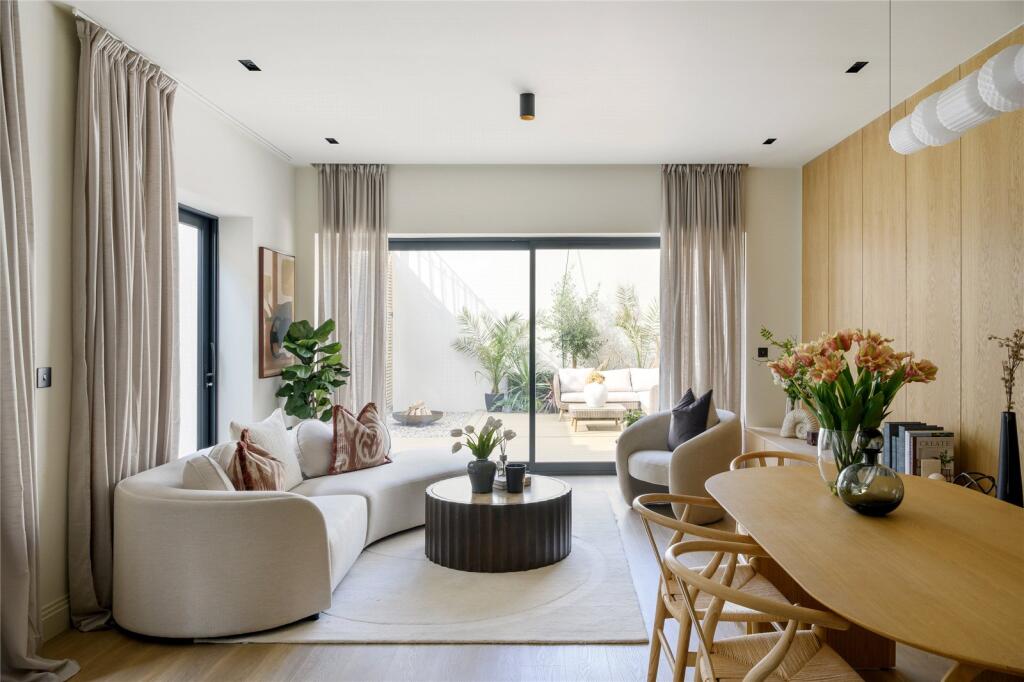 Main image of property: Creswick Road, London, W3