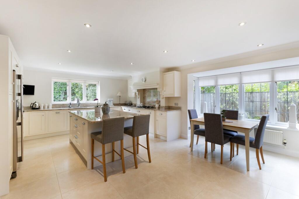 House in Elmbridge, Surrey - View 2