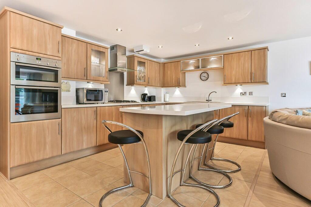 Apartment in Bournemouth - View 2