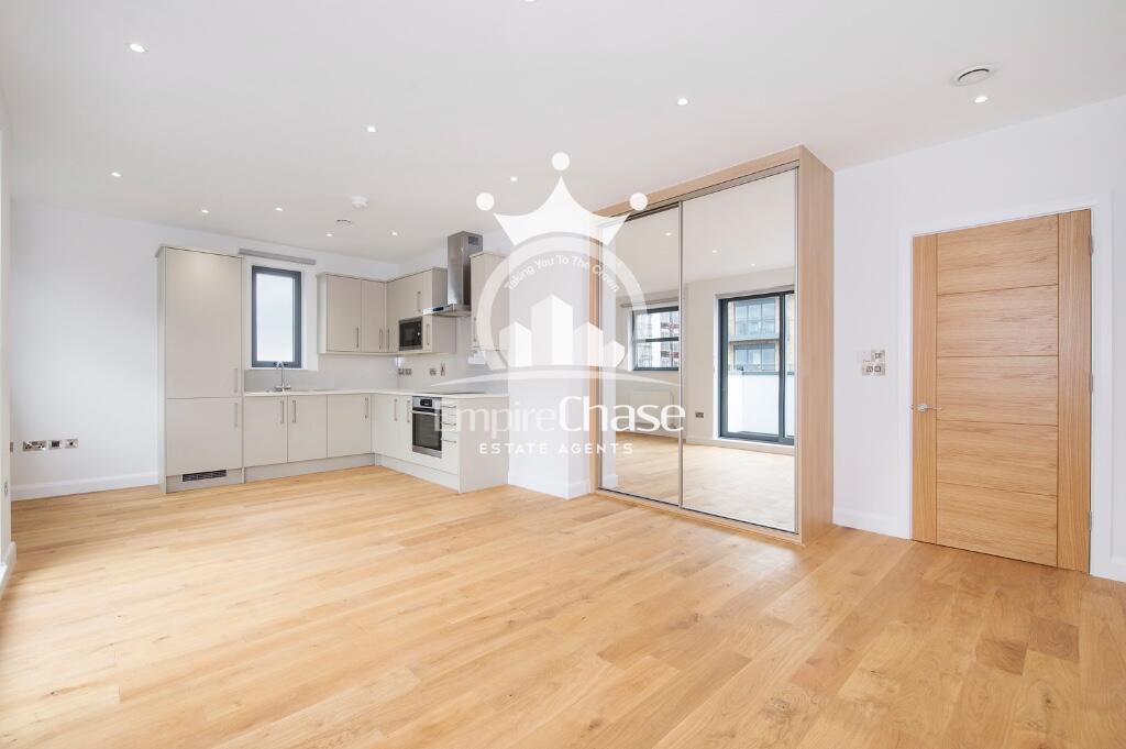 Apartment in Harrow - View 4