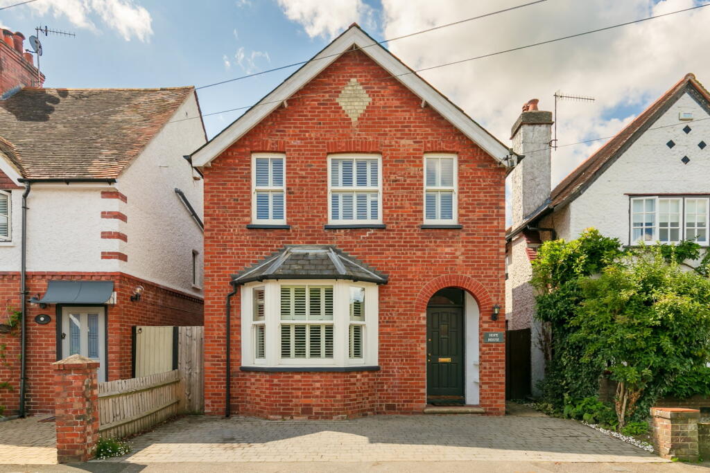 House in Waverley, Bramley