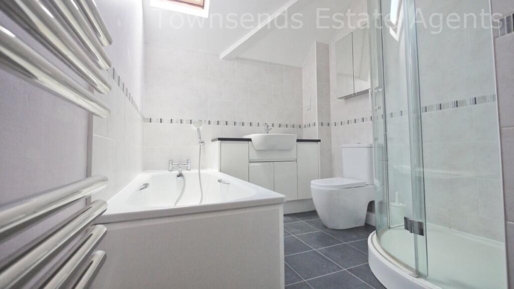 Apartment in Harrow - View 5