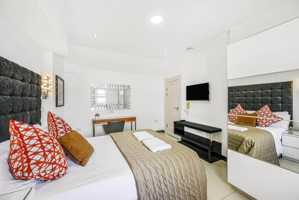 Apartment in London, Marylebone - More