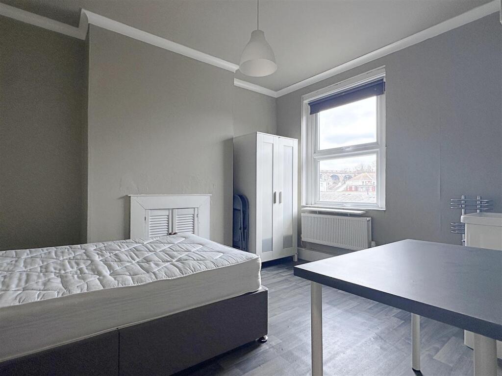Main image of property: Preston Road - BILLS INC BEDROOM