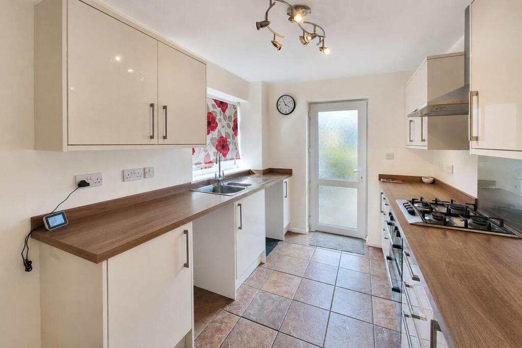 House in Northampton, Earls Barton - View 3