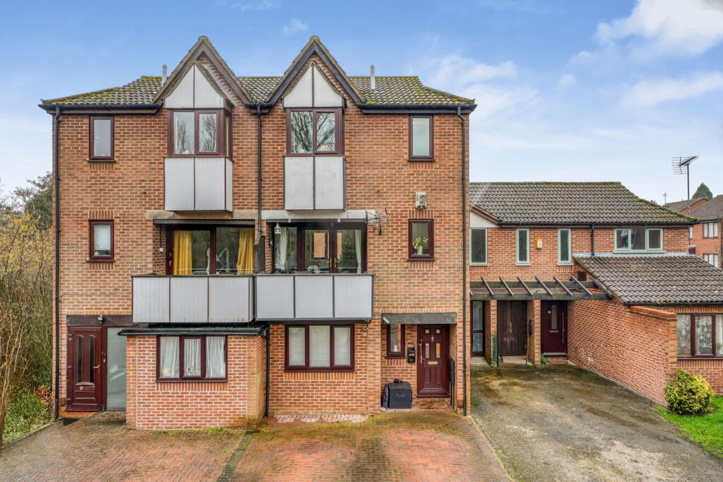 Main image of property: Belsize Avenue, Springfield, Milton Keynes, MK6 3LW