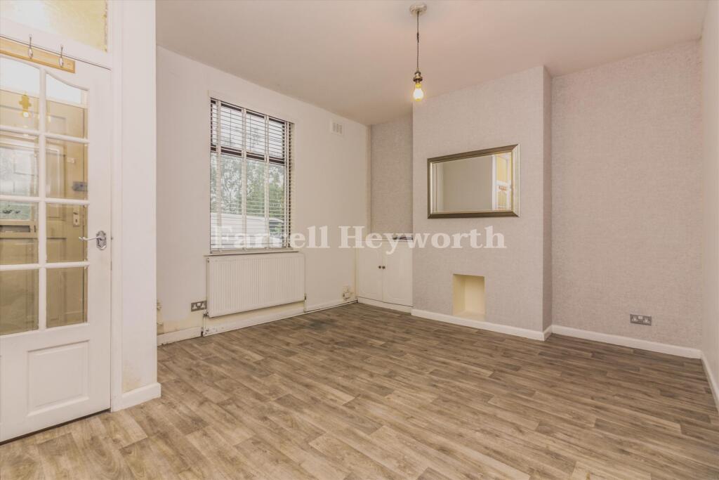 Leigh Road, Westhoughton, Bolton photo 2