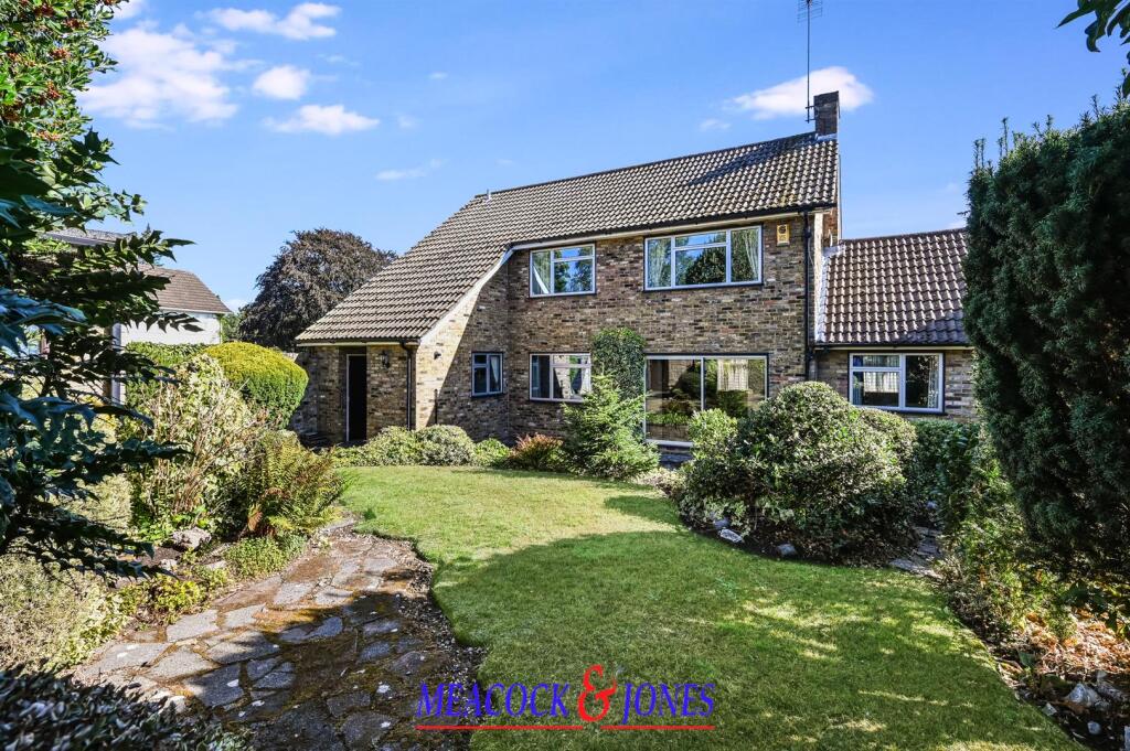 House in Brentwood, Essex - View 2