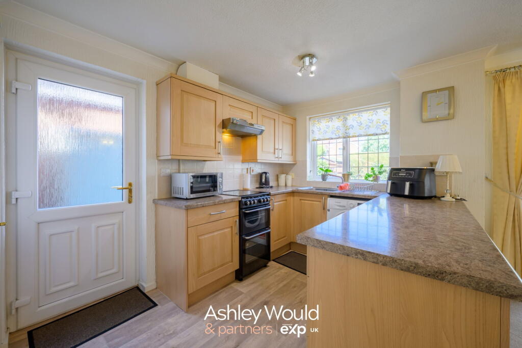 House in Birmingham, West Midlands - View 5