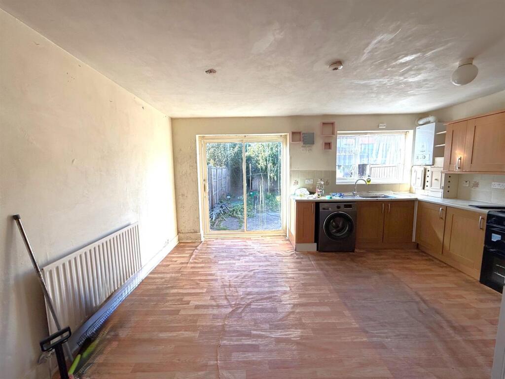 House in London - View 5