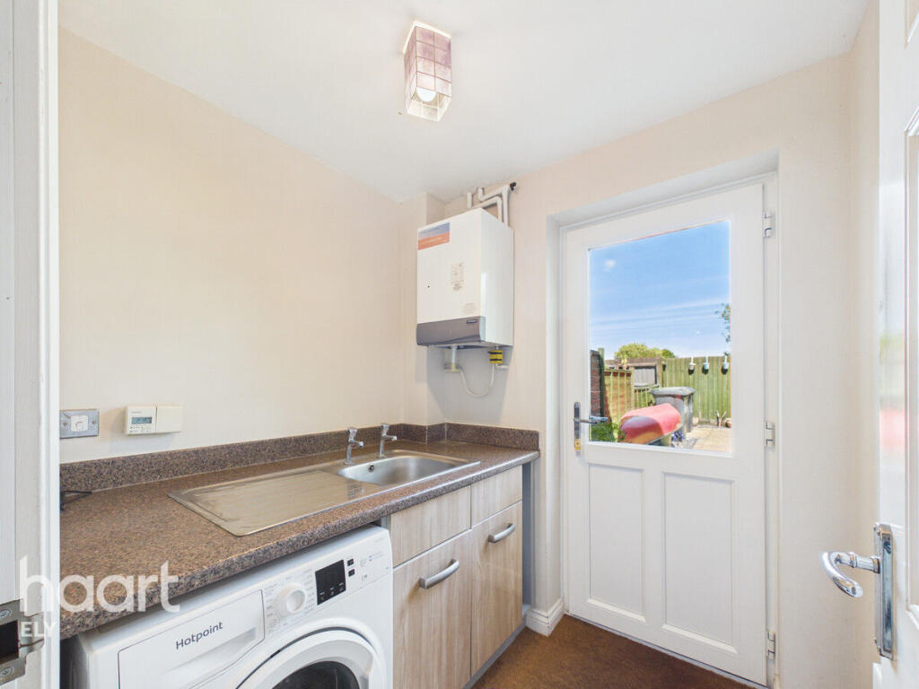 House in East Cambridgeshire, Soham - More