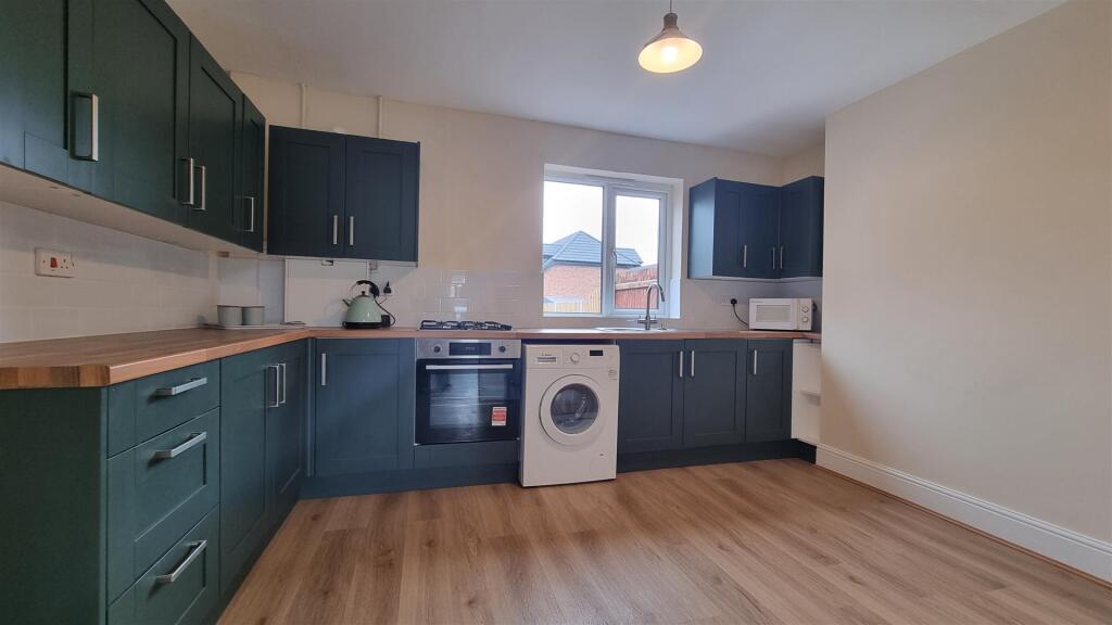 Additional image 3 of Hollywood Lane, Hollywood, Birmingham