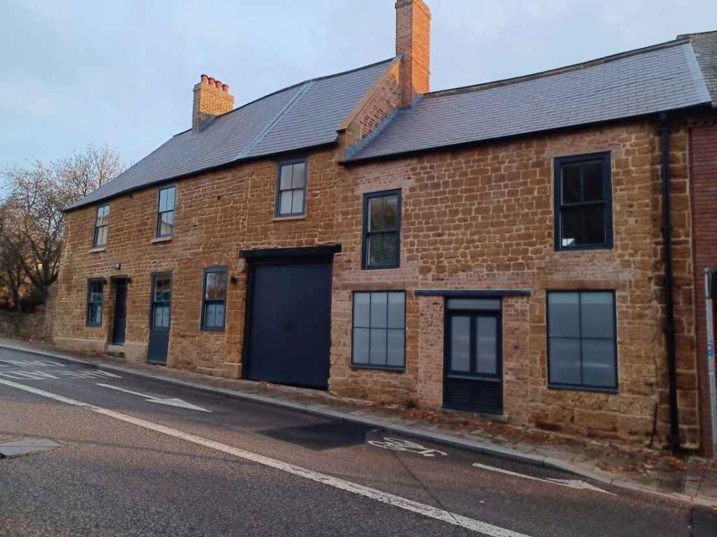 Main image of property: M-529077 - Old Black Lion, 1 Black Lion Hill, Northampton NN1 1SW