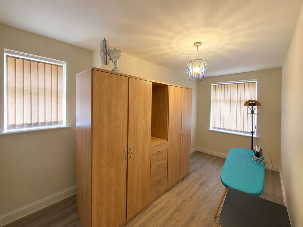 Apartment in Walsall, Little London - View 5