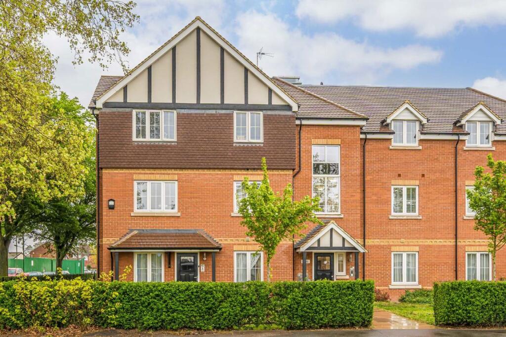 Main image of property: Gatehouse Close, Ashford