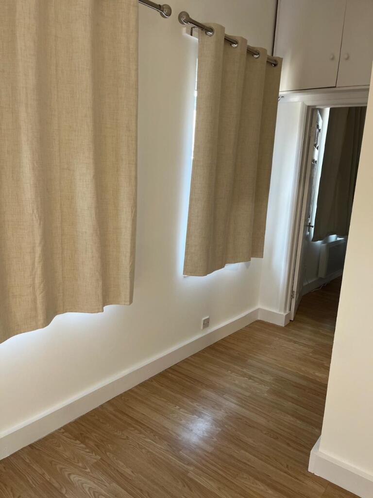 Apartment in Reading - View 3