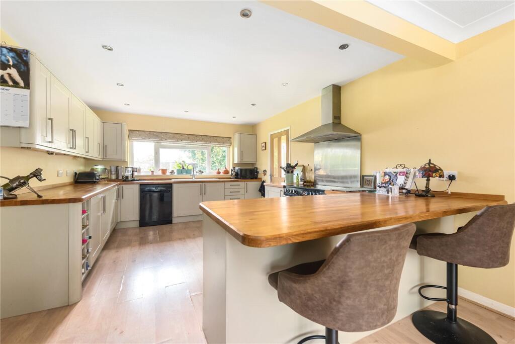 House in Hart, Mattingley - View 5