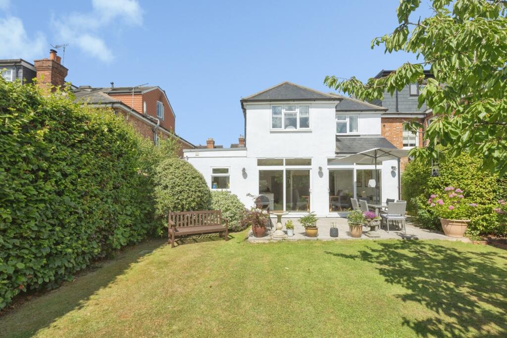 House in Tunbridge Wells, Kent - View 2