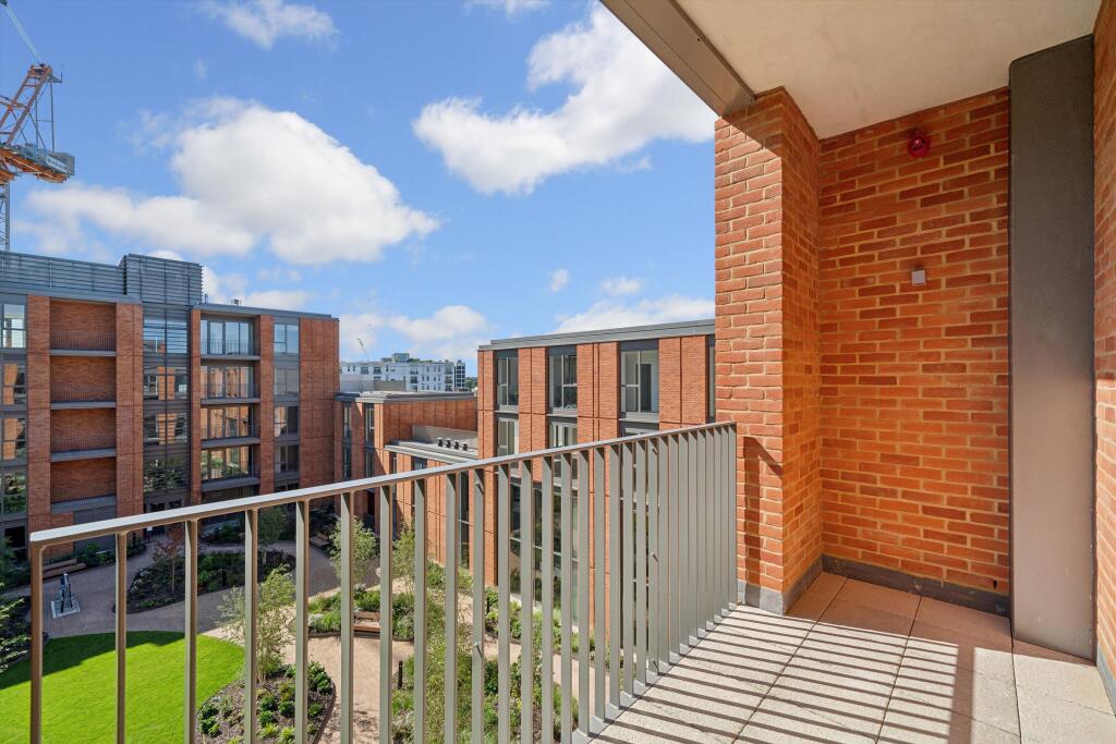 Apartment in London - View 4